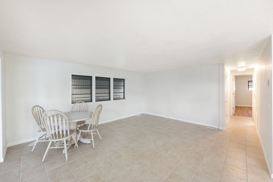 274 Yorkshire Ave, Fort Myers, FL 33908