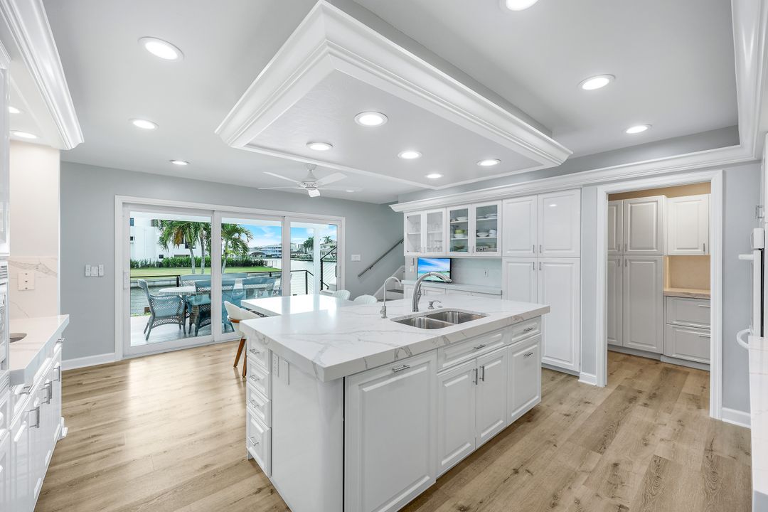 368 Germain Ave, Naples, FL 34108