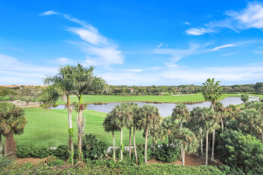 7655 Pebble Creek Cir #404, Naples, FL 34108
