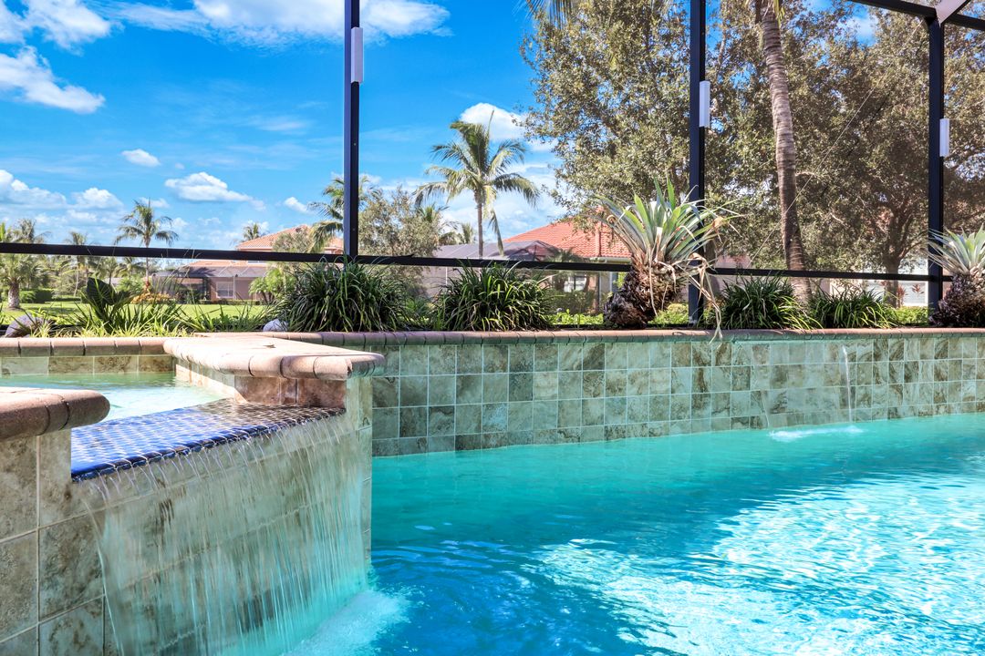 9333 Campanile Cir, Naples, FL 34114
