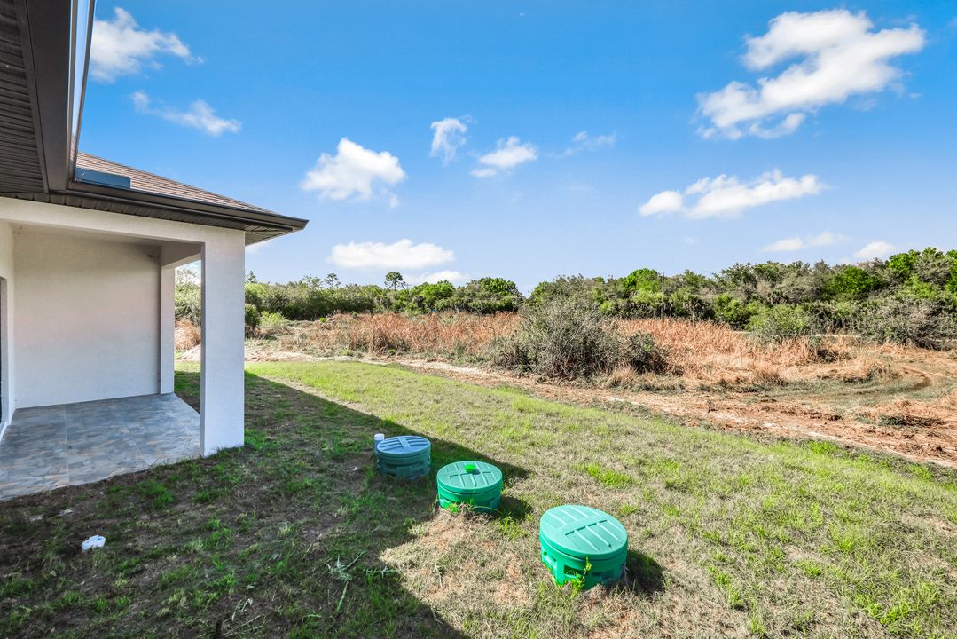 1235 Hillcrest St E, Lehigh Acres, FL 33974