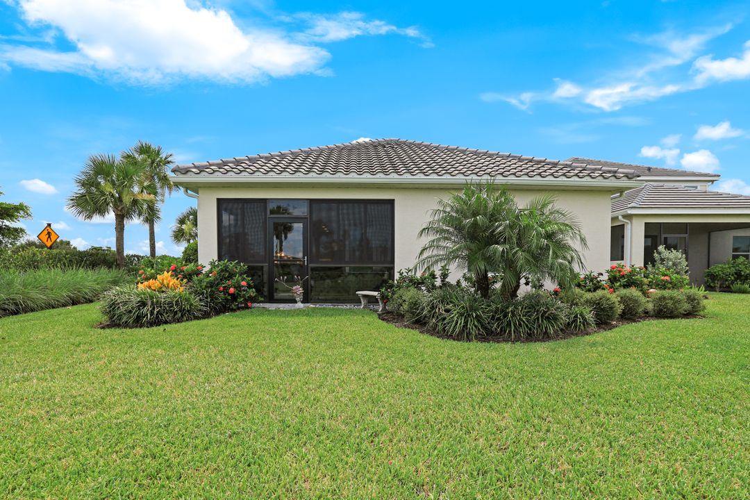 4691 Centaurus Cir, Naples, FL 34120