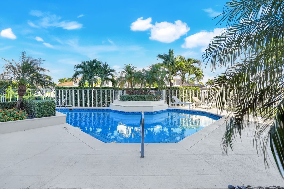 851 Collier Ct #3, Marco Island, FL 34145
