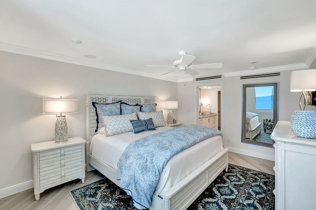 4041 Gulf Shore Blvd N #703, Naples, FL 34103