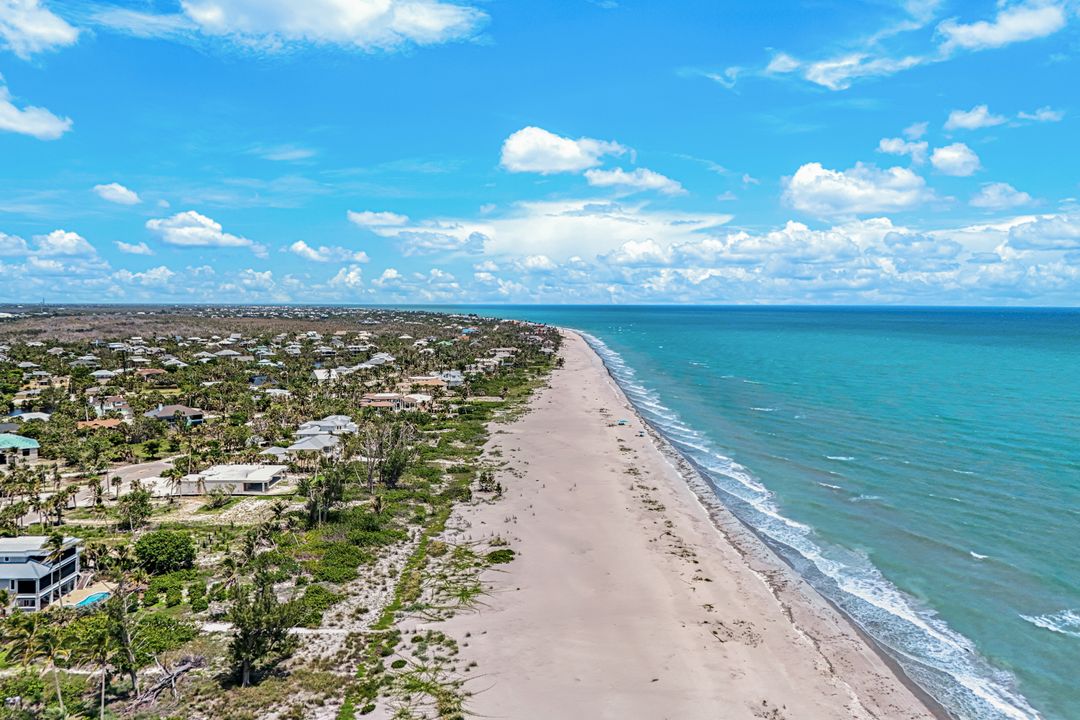 4733 Rue Belle Mer, Sanibel, FL 33957