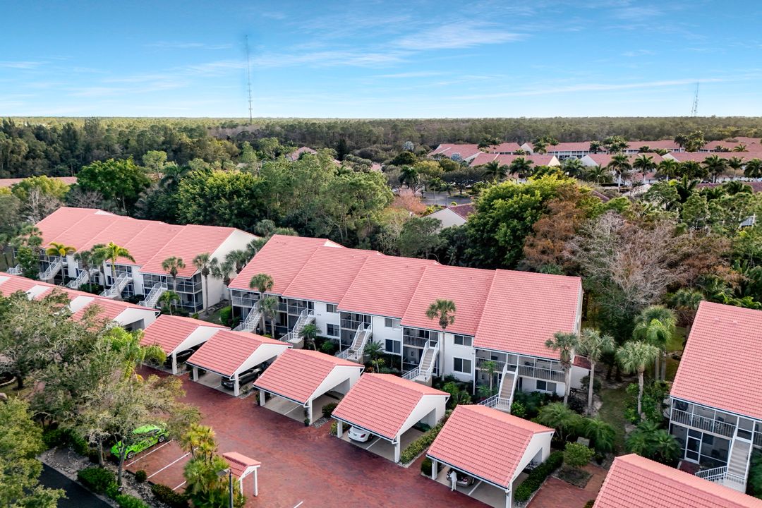 2305 Hidden Lake Dr #3704, Naples, FL 34112