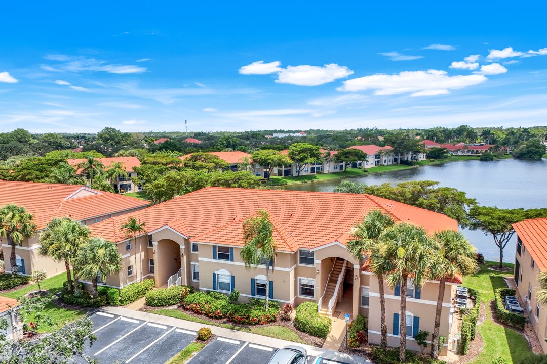 2440 Millcreek Ln #102, Naples, FL 34119