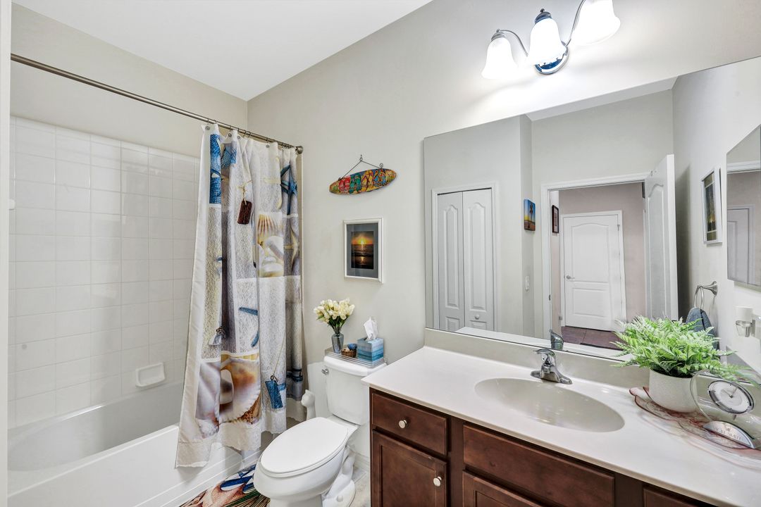 14534 Manchester Dr, Naples, FL 34114