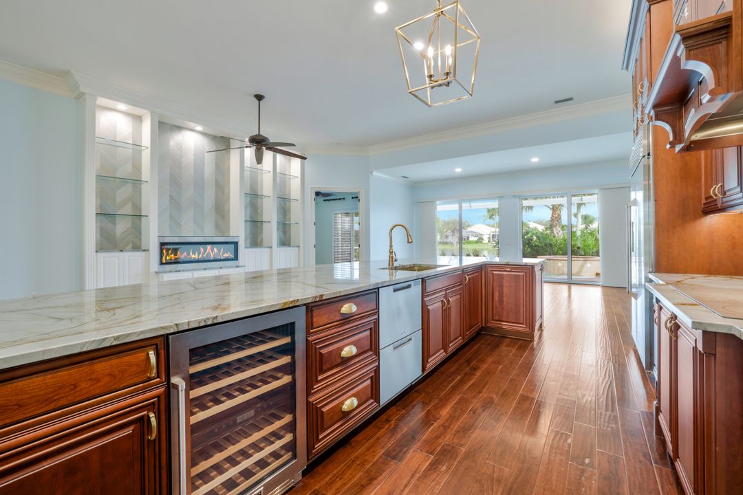 2885 Hatteras Way, Naples, FL 34119