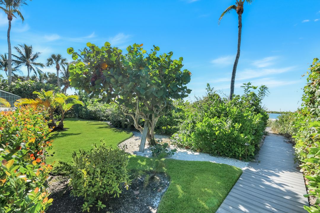 310 Seabreeze Dr, Marco Island, FL 34145