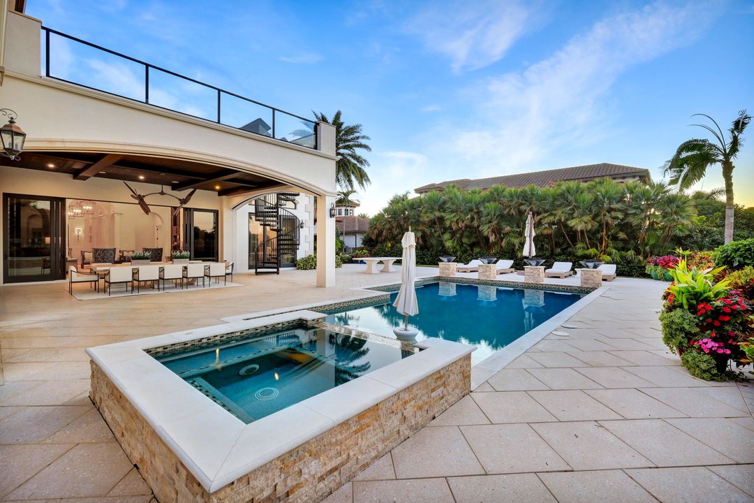 16725 Prato Way, Naples, FL 34110