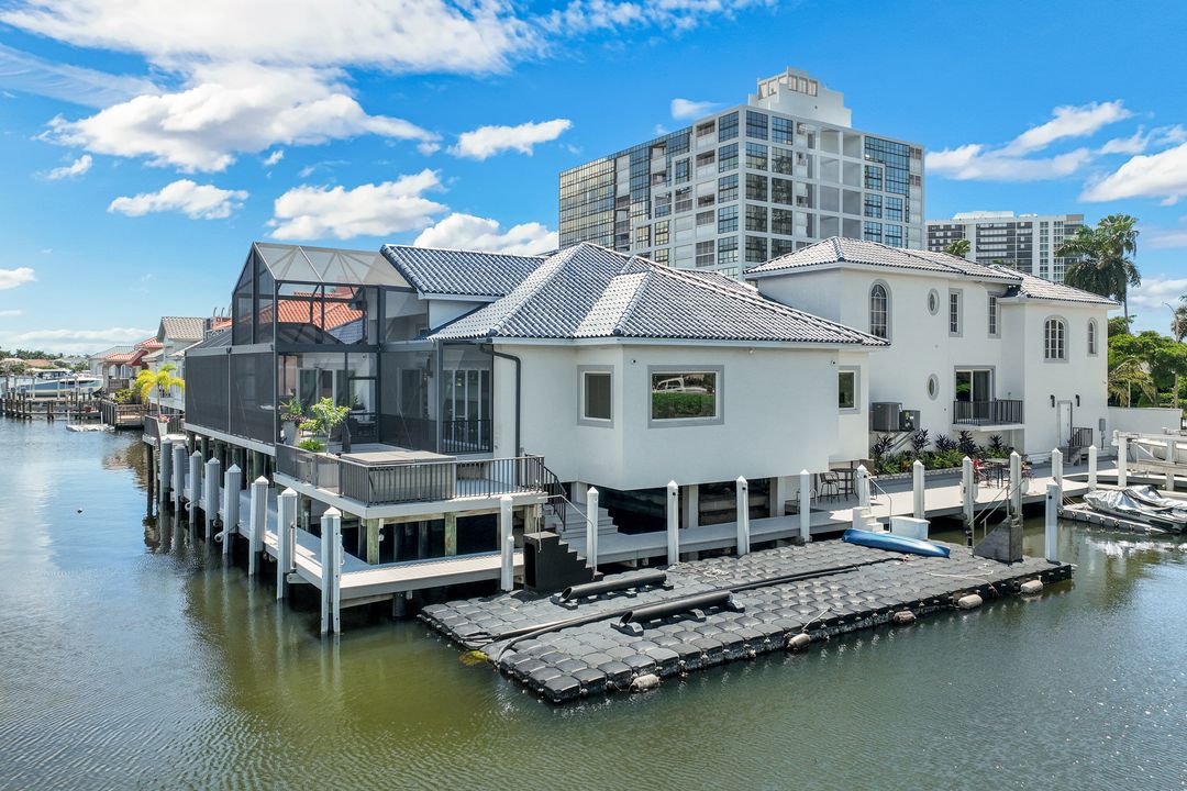 4900 Gulf Shore Blvd N, Naples, FL 34103