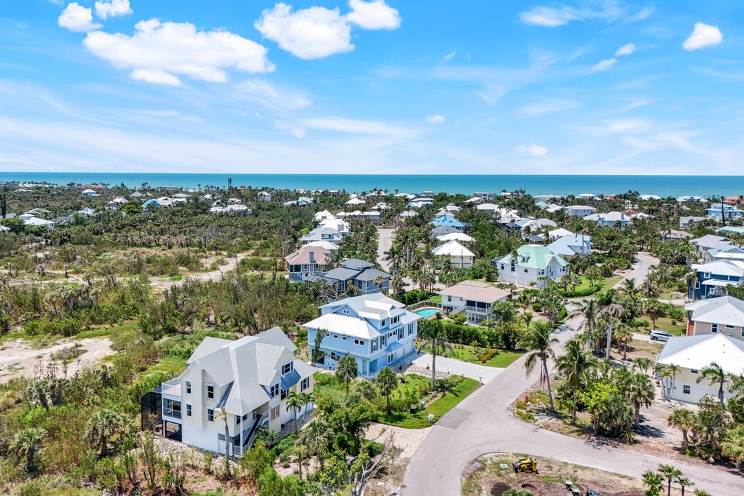 654 Sea Oats Dr, Sanibel, FL 33957