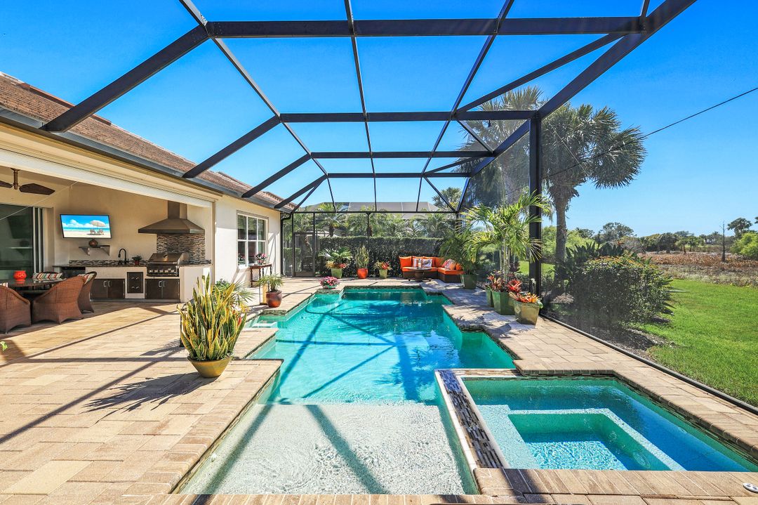 9327 Marble Stone Dr, Naples, FL 34120