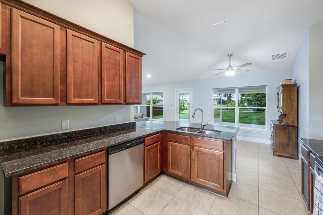 3457 NE 18th Pl, Cape Coral, FL 33909