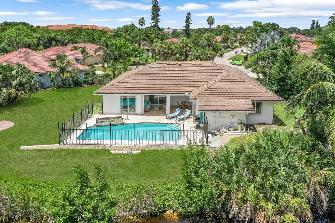 27164 Edenbridge Ct, Bonita Springs, FL 34135