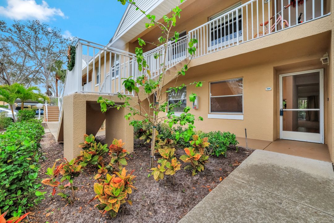 192 Pebble Shores Dr #104, Naples, FL 34110