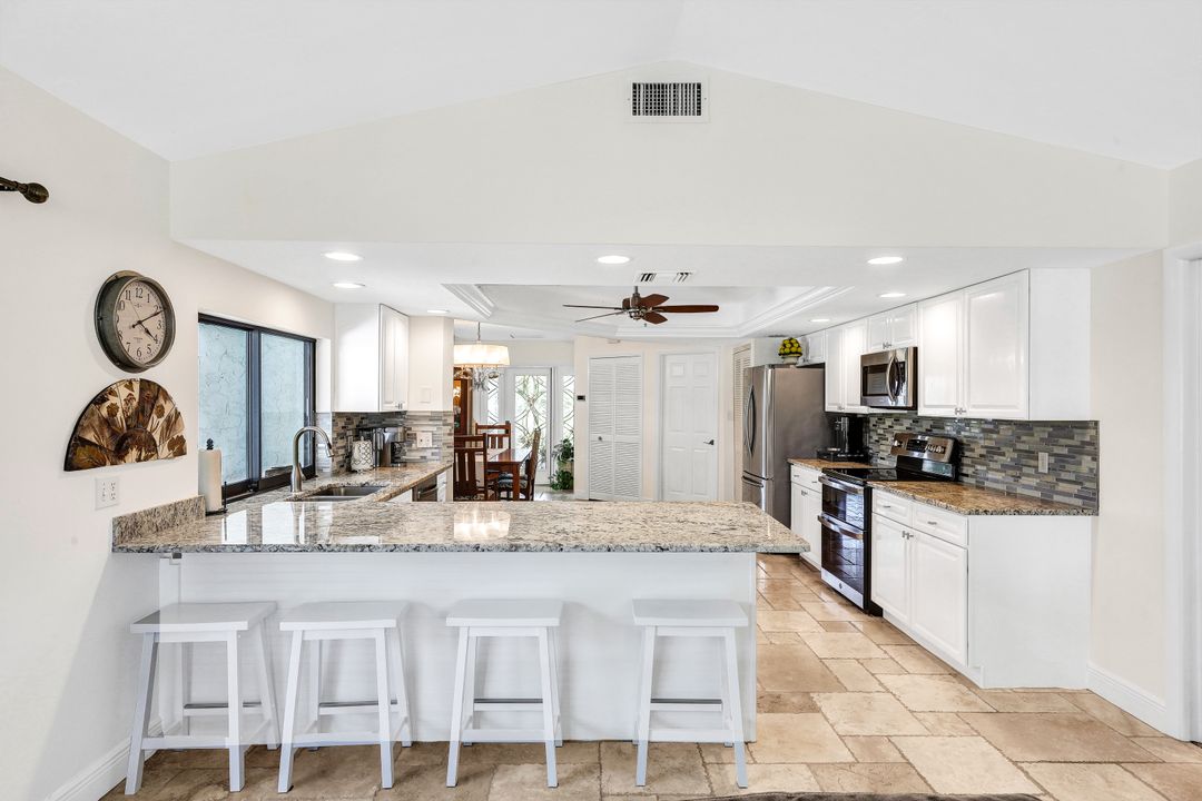 9940 Treasure Cay Ln, Bonita Springs, FL 34135