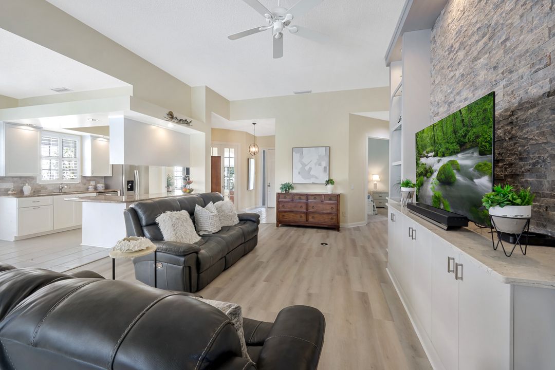 3232 Benicia Ct, Naples, FL 34109