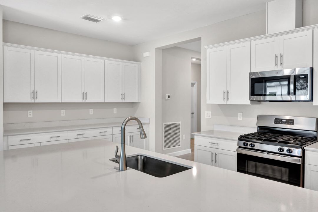 18298 Ridgeline Dr, Estero, FL 33928