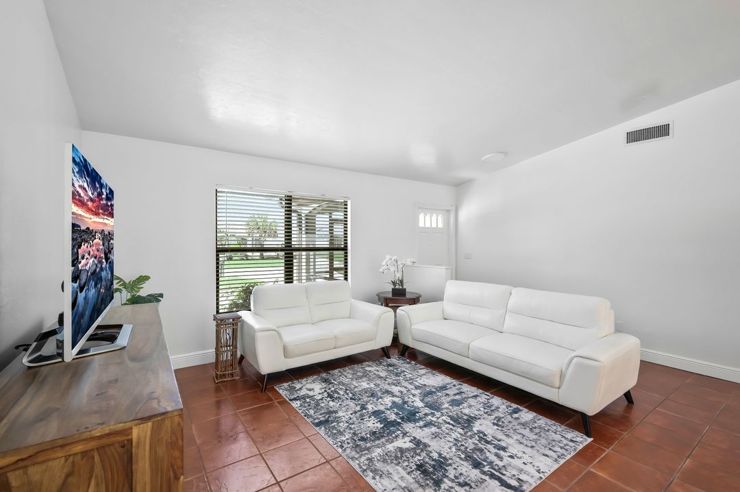 4131 SW 1st Pl, Cape Coral, FL 33914