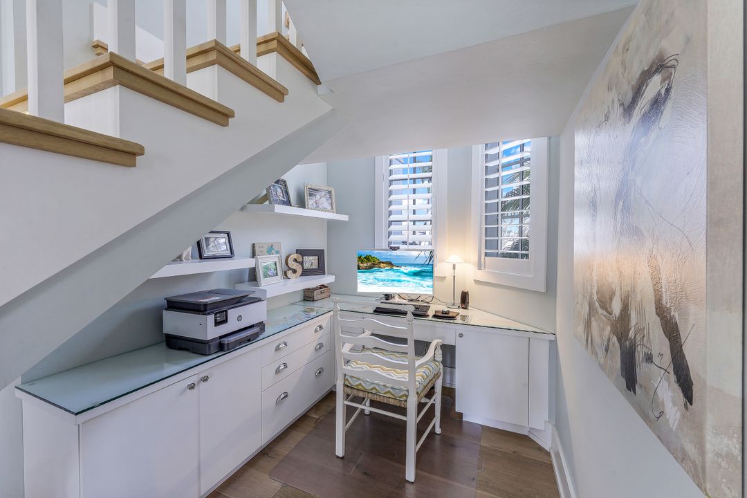 813 Magnolia Ct, Marco Island, FL 34145