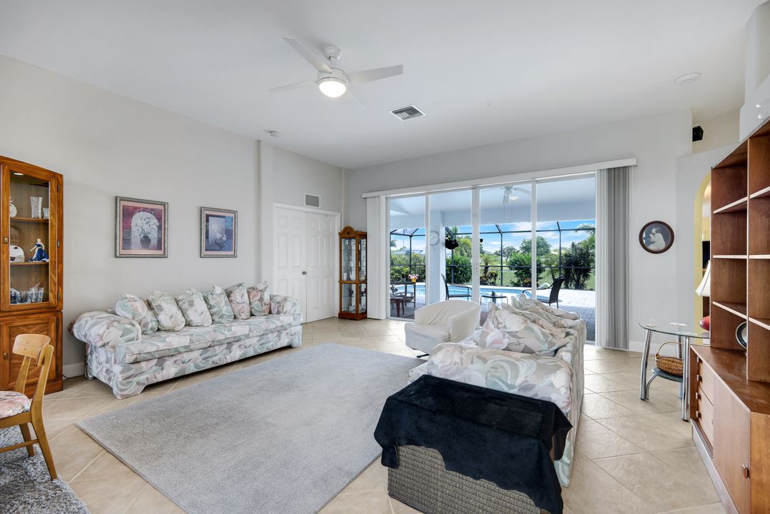 405 NW 18th Ave, Cape Coral, FL 33993