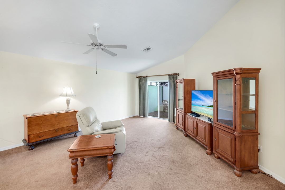 1201 Jardin Dr, Naples, FL 34104