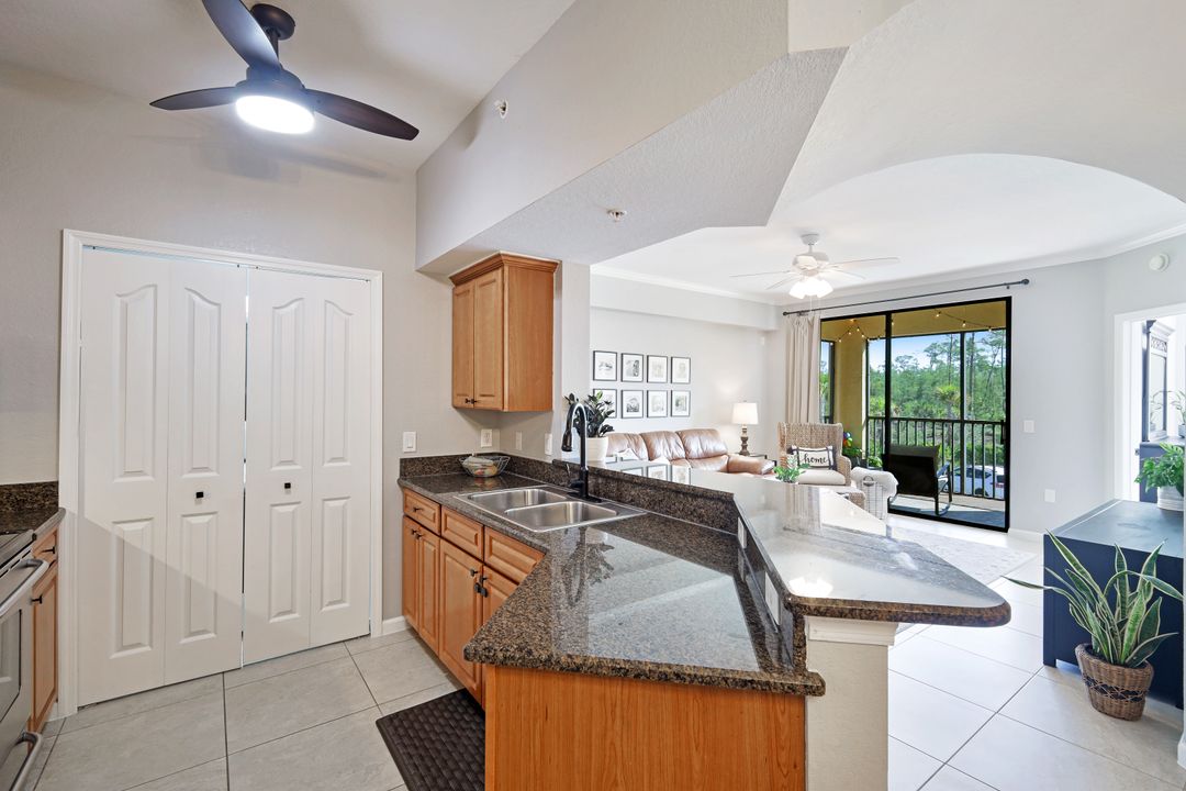 12950 Positano Cir #207, Naples, FL 34105