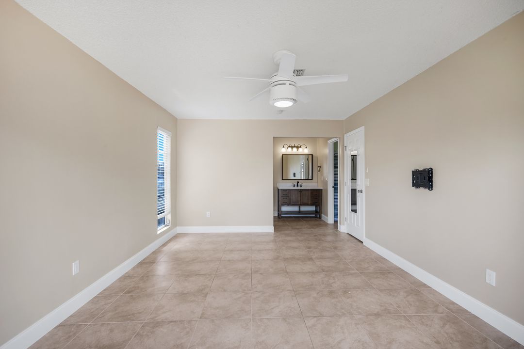 6346 Royal Woods Dr, Fort Myers, FL 33908