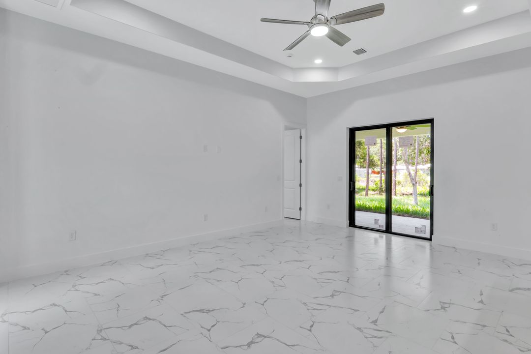 2407 Jetridge St, Alva, FL 33920