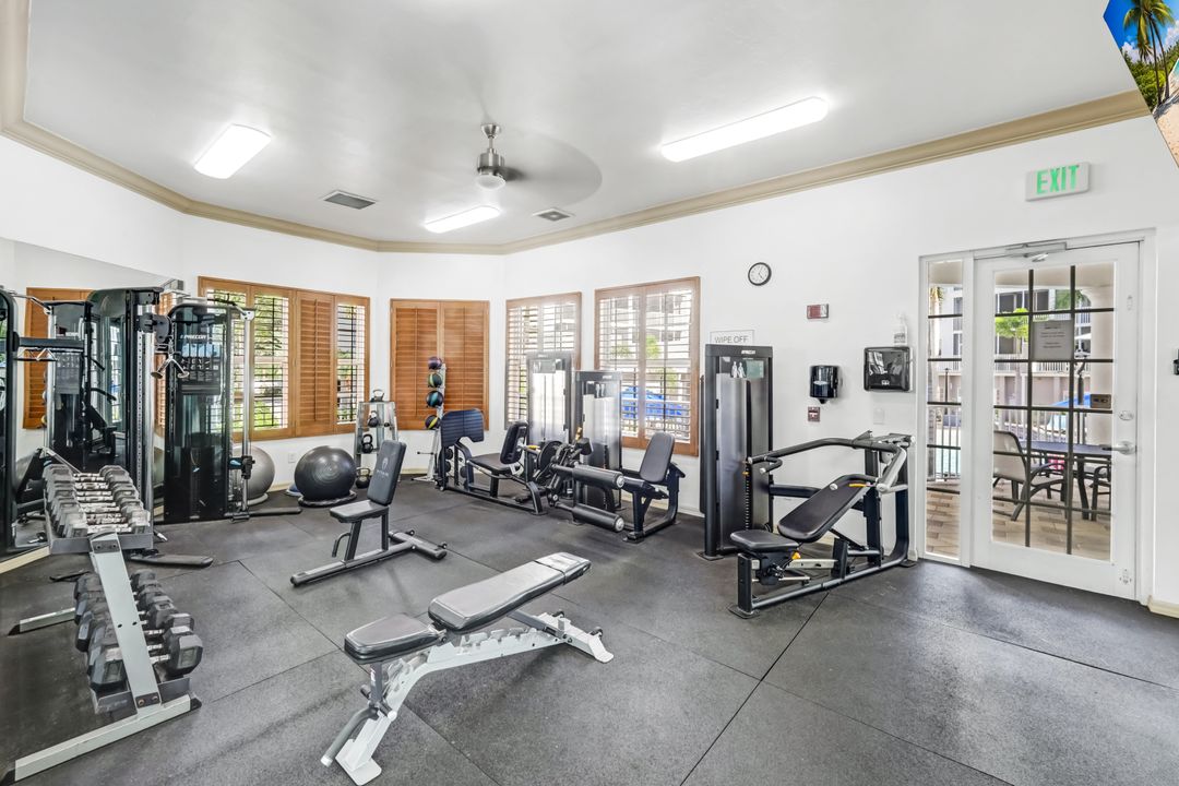 450 Launch Cir #501, Naples, FL 34108