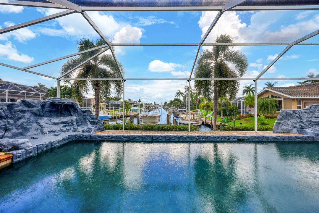 907 SW 51st Terrace, Cape Coral, FL 33914