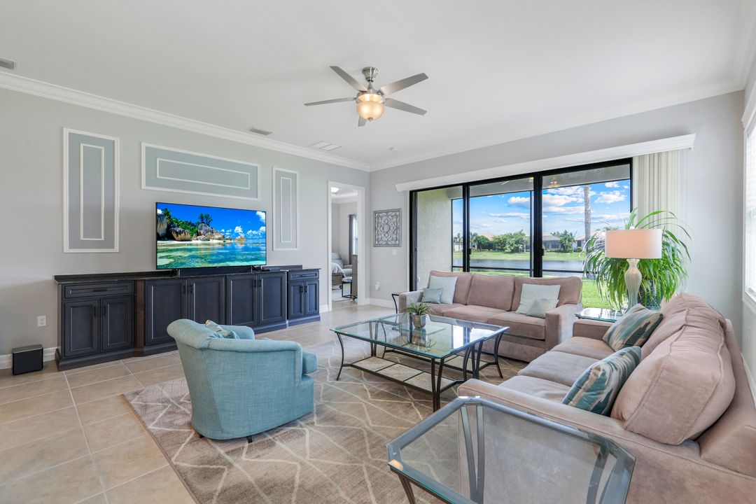 3259 Tahoe Ct, Naples, FL 34119