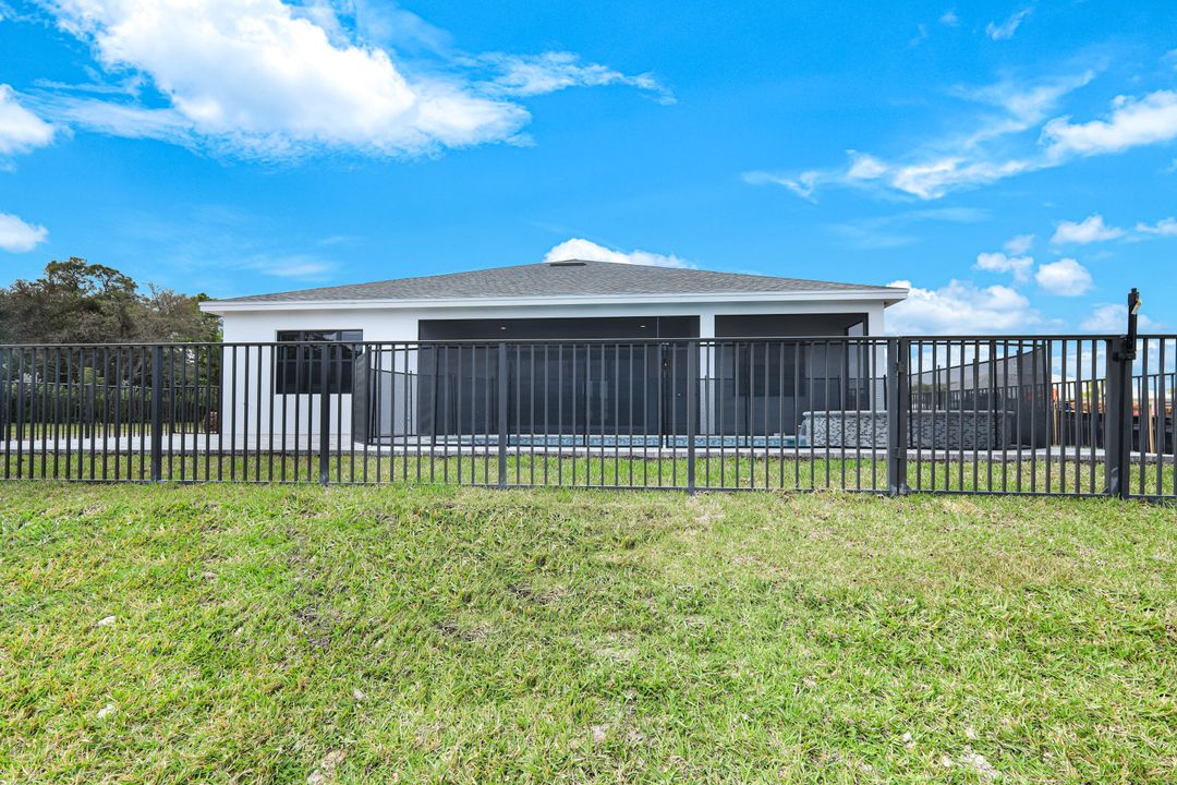 3764 Finsbury Wy, Fort Myers, FL 33905