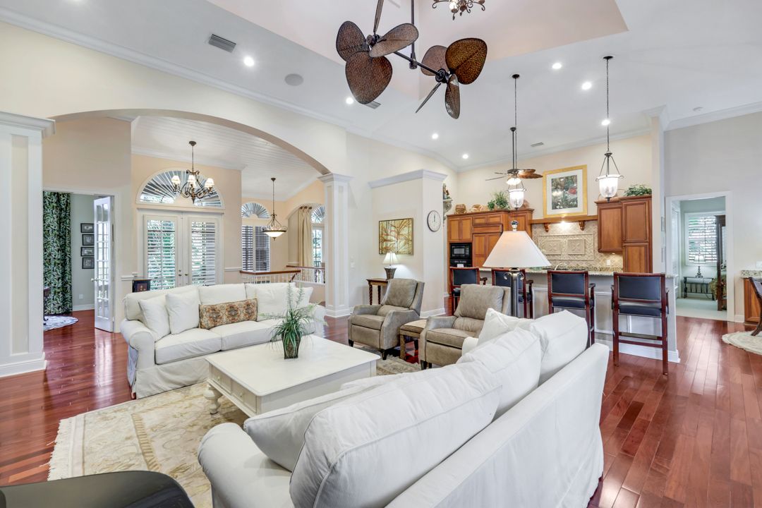 940 Sea Oats Ct, Marco Island, FL 34145