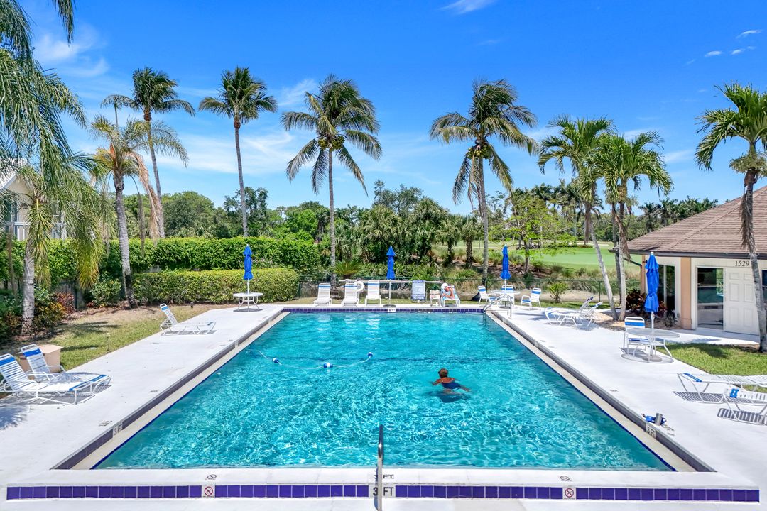 1588 Weybridge Cir, Naples, FL 34110