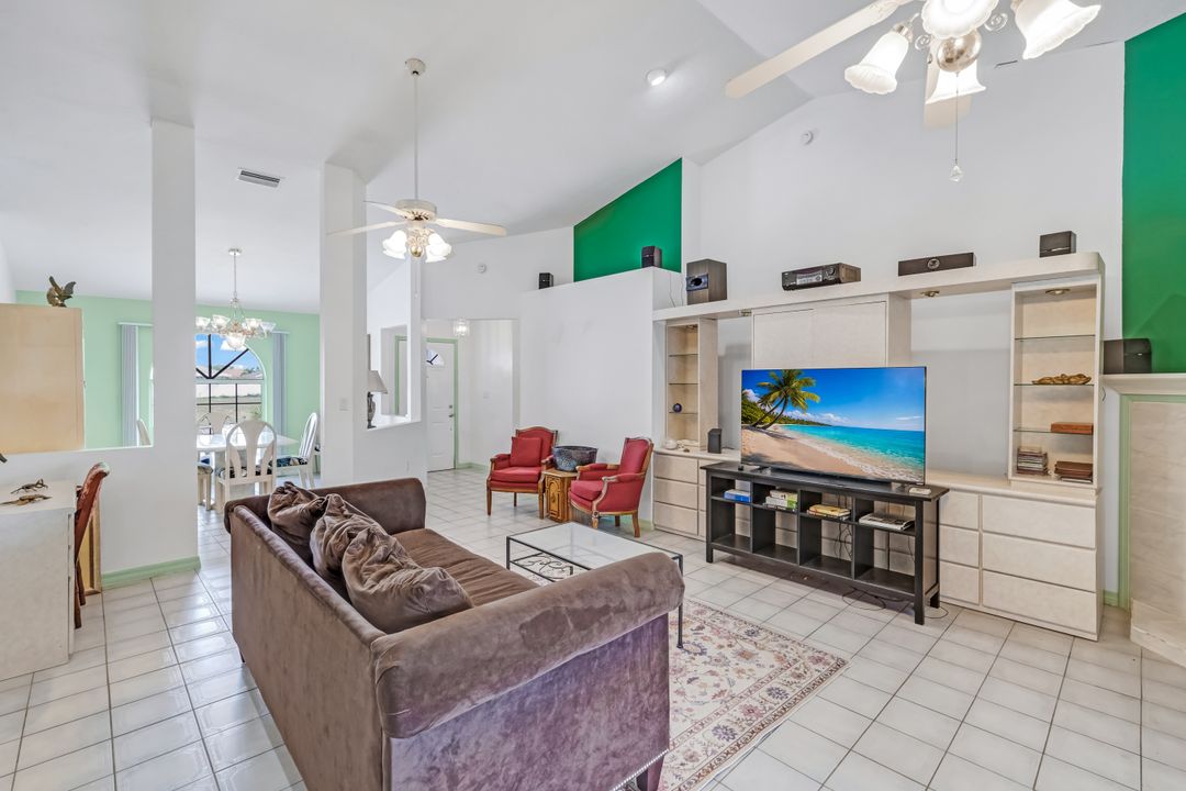 1208 SW 34th St, Cape Coral, FL 33914