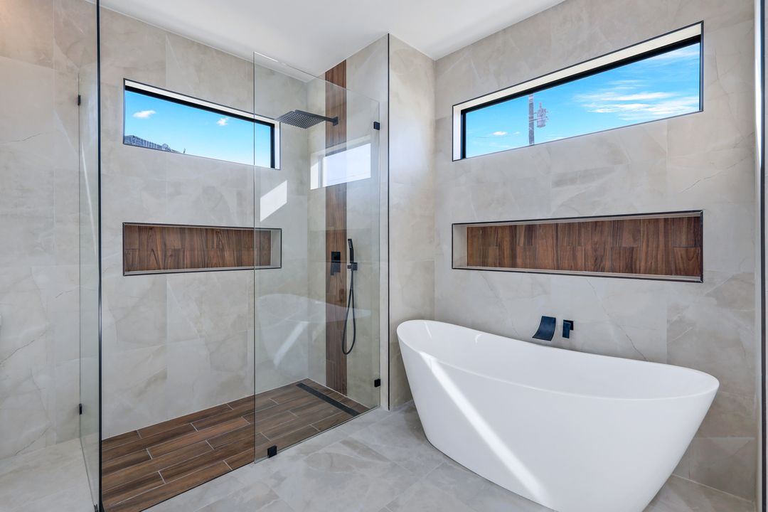 2837 NW 45th Pl, Cape Coral, FL 33993