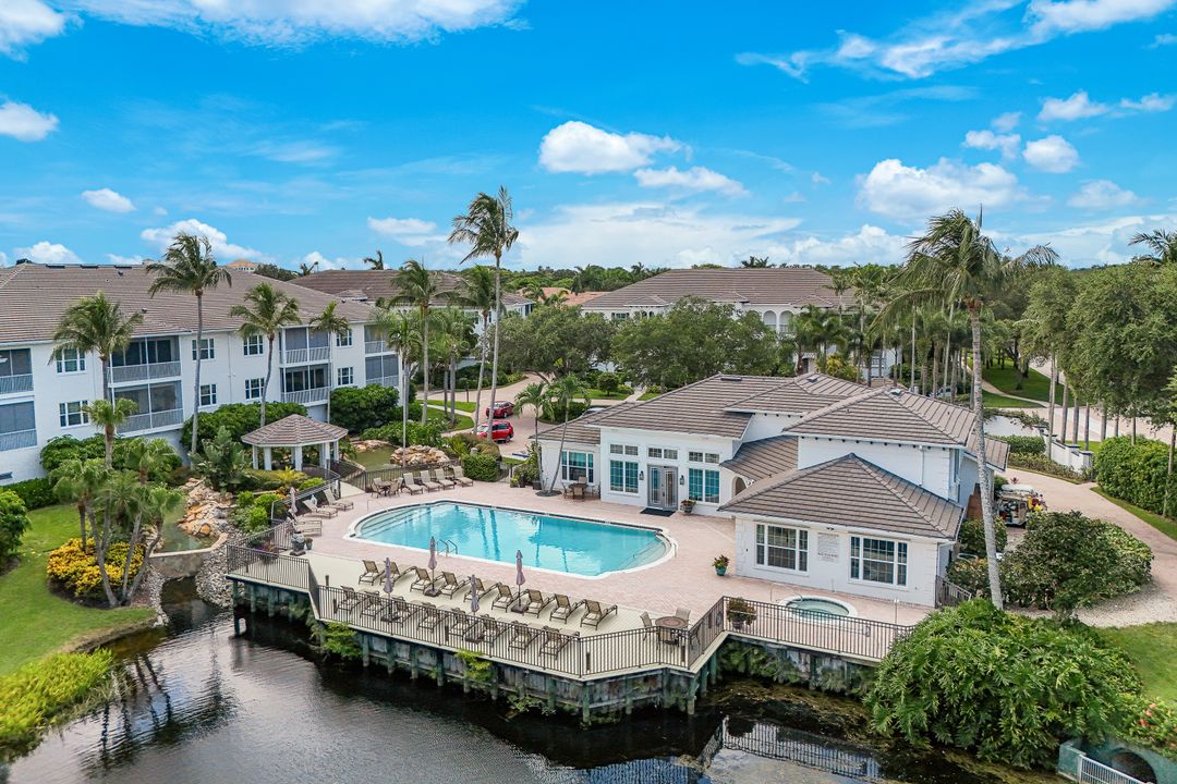 831 Sailaway Ln #202, Naples, FL 34108