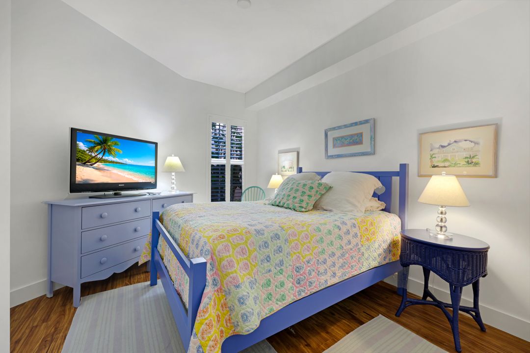 510 Via Veneto #102, Naples, FL 34108