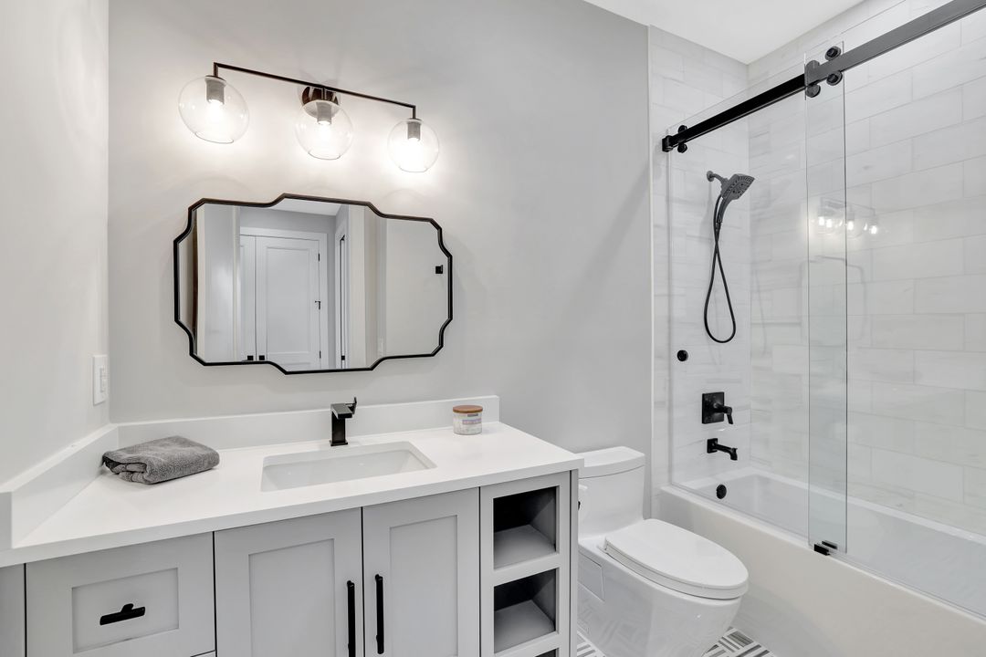 9037 Alturas St #3705, Naples, FL 34113