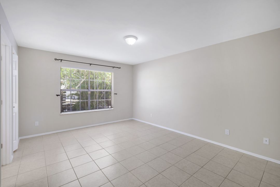 8440 Pennsylvania Blvd, Fort Myers, FL 33967