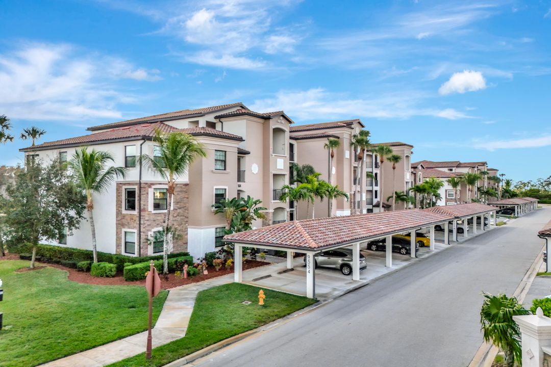 9554 Trevi Ct #4726, Naples, FL 34113