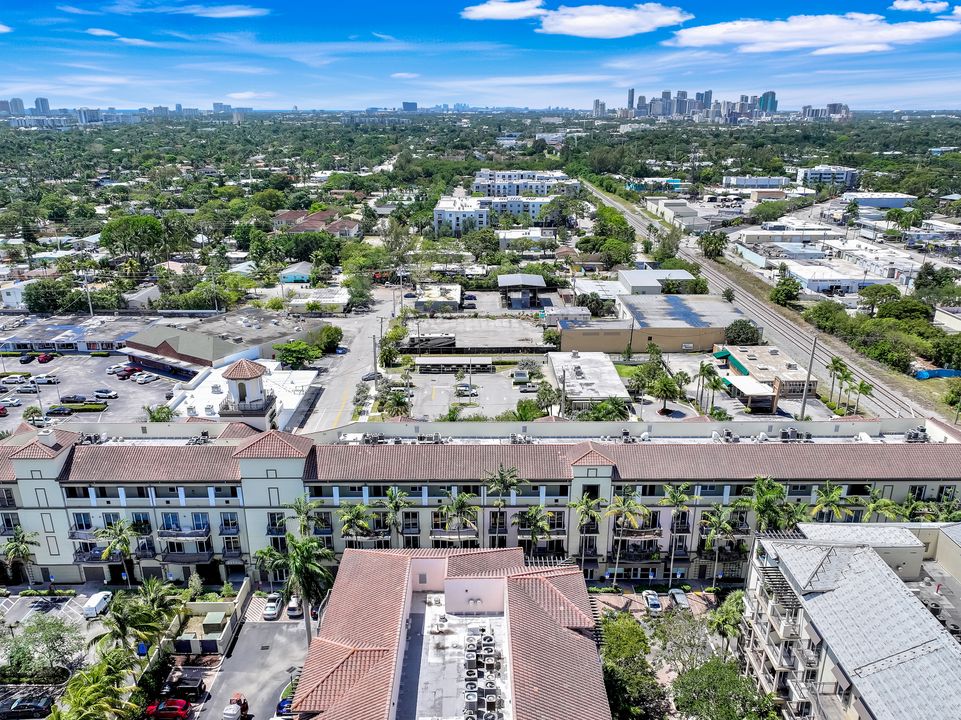 2631 NE 14th Ave #200, Wilton Manors, FL 33334