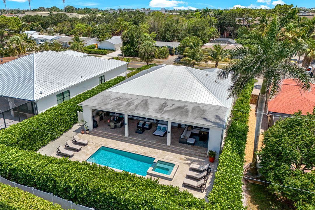 1167 22nd Ave N, Naples, FL 34103