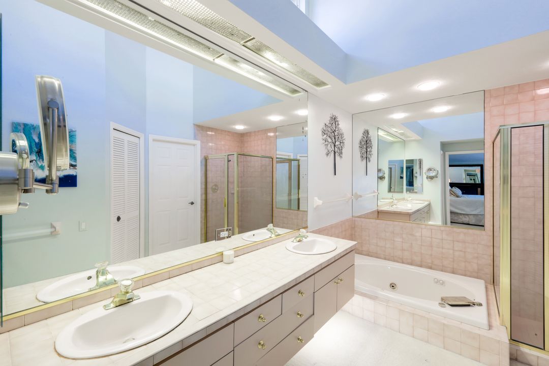 11822 Quail Village Way, Naples, FL 34119