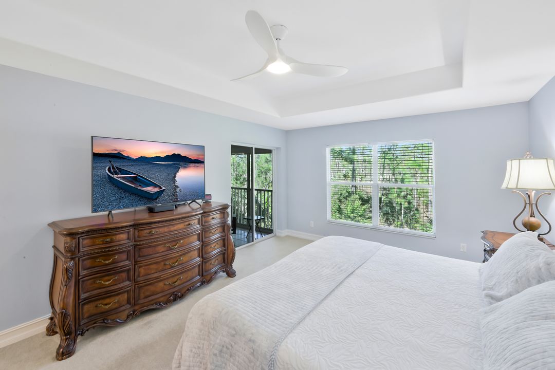 905 Carrick Bend Cir #201, Naples, FL 34110