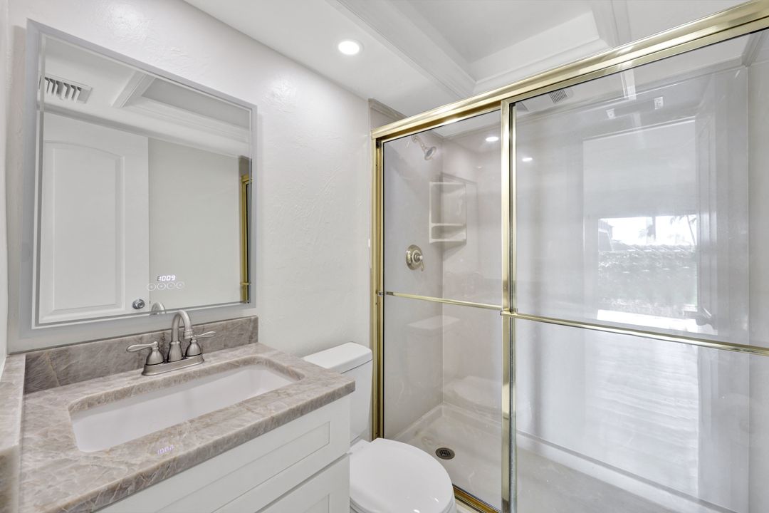 330 Kon Tiki Dr #D-1, Naples, FL 34113