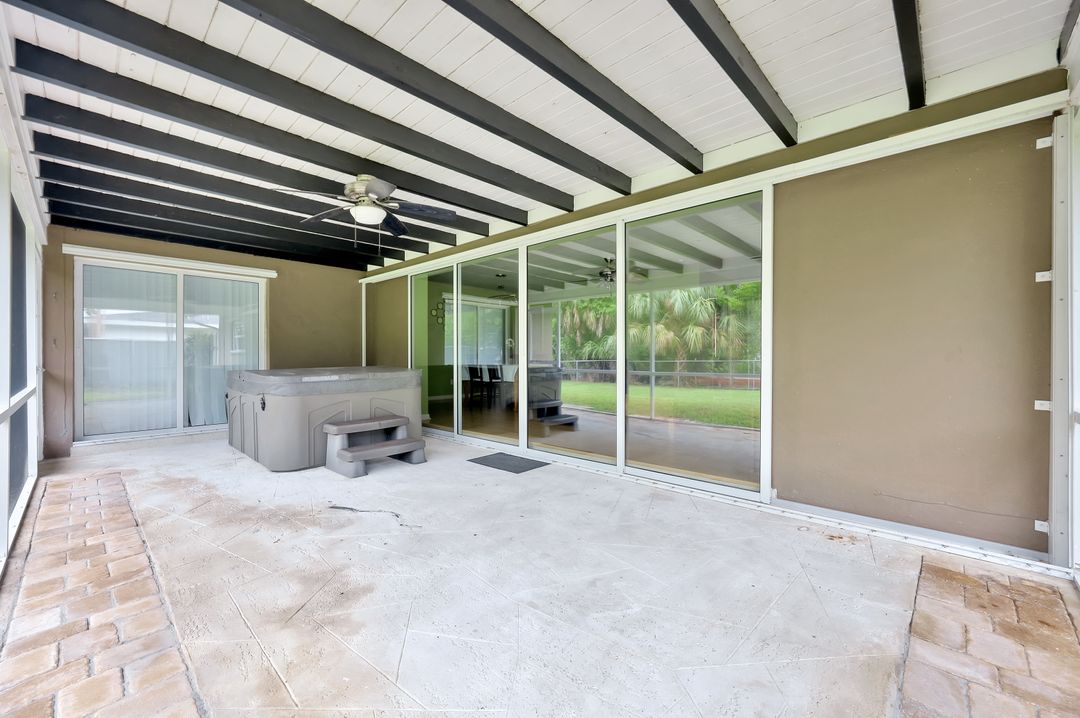 2201 41st Terrace SW, Naples, FL 34116